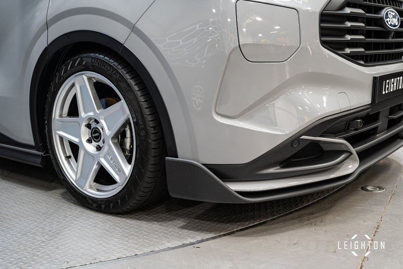 Ford Transit Custom 2.5 320 Duratec PHEV 232ps Limited Auto Double Cab - N6096