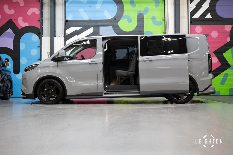 Ford Transit Custom 2.5 320 PHEV 232ps Auto Limited Double Cab L2 H1 - N5220