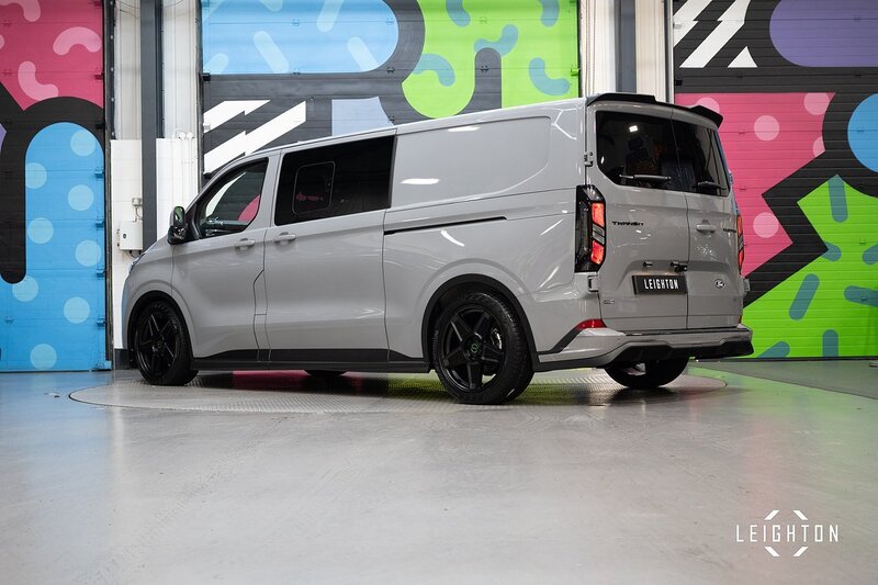 Ford Transit Custom 2.5 320 PHEV 232ps Auto Limited Double Cab L2 H1 - N5220