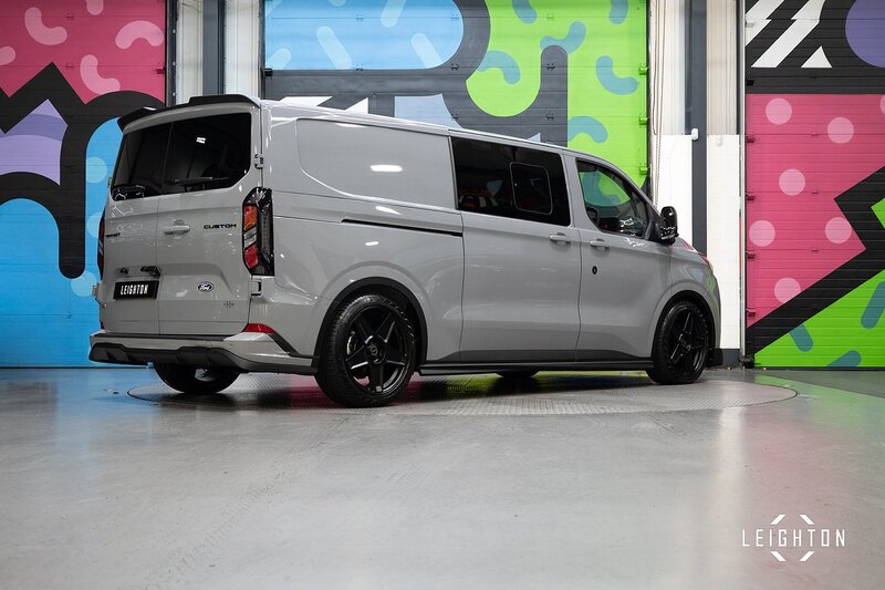 Ford Transit Custom 2.5 320 PHEV 232ps Auto Limited Double Cab L2 H1 - N5220