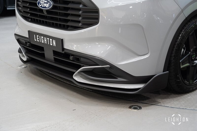 Ford Transit Custom 2.5 320 PHEV 232ps Auto Limited Double Cab L2 H1 - N5220