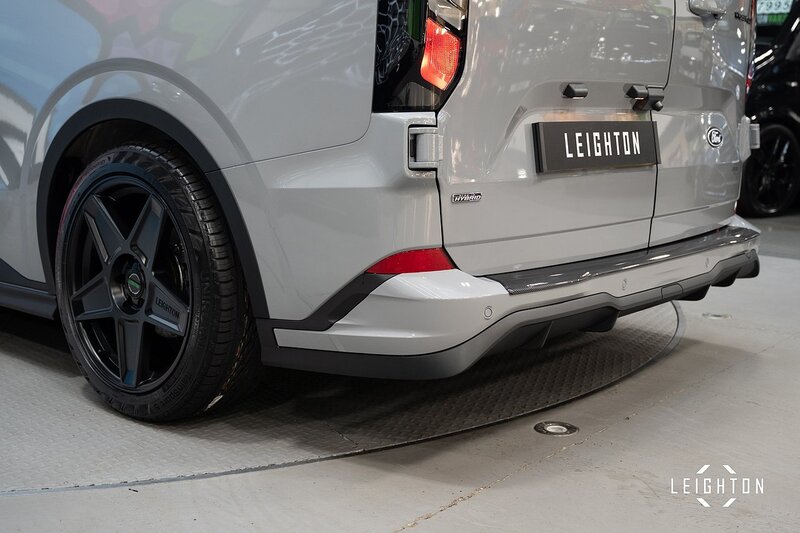 Ford Transit Custom 2.5 320 PHEV 232ps Auto Limited Double Cab L2 H1 - N5220