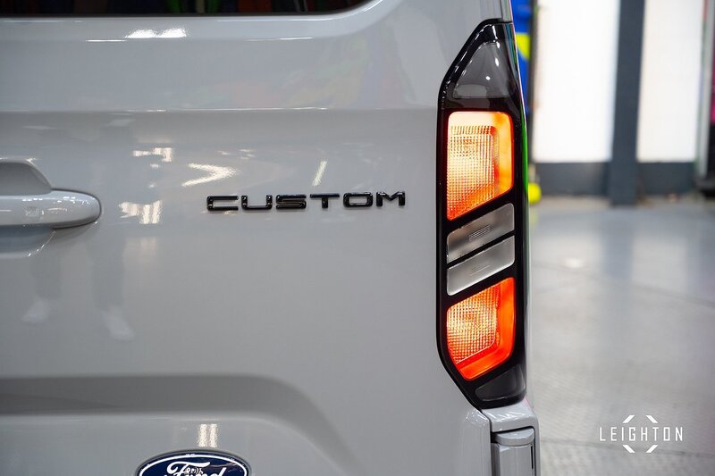 Ford Transit Custom 2.5 320 PHEV 232ps Auto Limited Double Cab L2 H1 - N5220