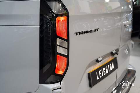 Ford Transit Custom 2.5 320 PHEV 232ps Auto Limited Double Cab L2 H1 - N5220