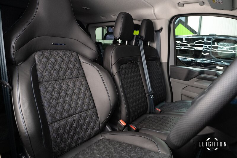 Ford Transit Custom 2.5 320 PHEV 232ps Auto Limited Double Cab L2 H1 - N5220