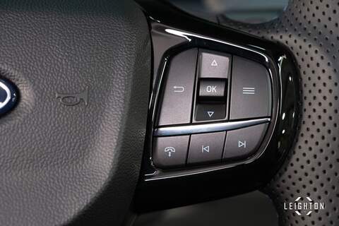 Ford Transit Custom 2.5 320 PHEV 232ps Auto Limited Double Cab L2 H1 - N5220