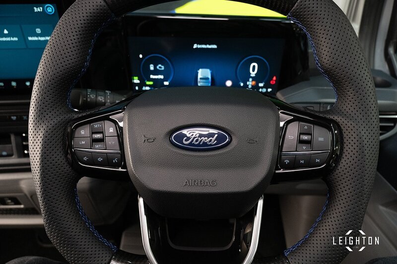 Ford Transit Custom 2.5 320 PHEV 232ps Auto Limited Double Cab L2 H1 - N5220