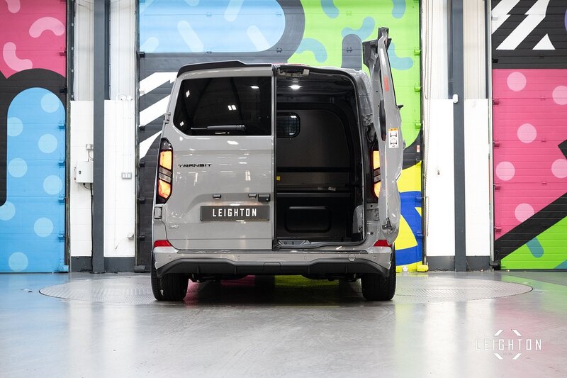 Ford Transit Custom 2.5 320 PHEV 232ps Auto Limited Double Cab L2 H1 - N5220