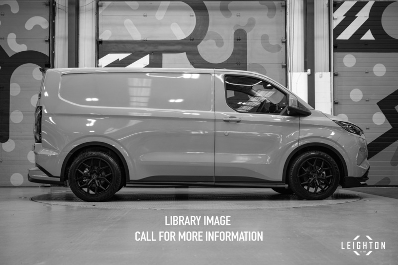 Ford Transit Custom 64 - Large 7