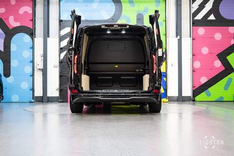 Ford Transit Custom E-Transit Double Cab 320 136PS L2 H1 Limited - N6104