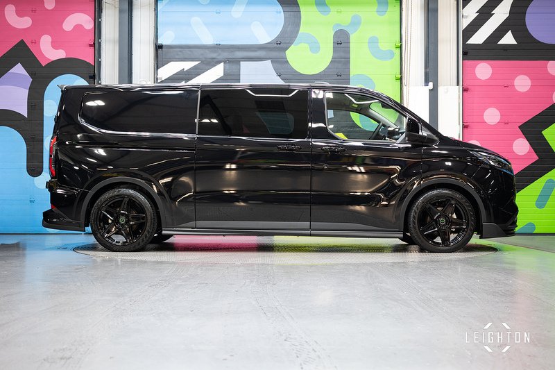 Ford Transit Custom E-Transit Double Cab 320 136PS L2 H1 Limited - N6104