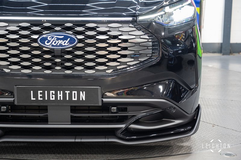 Ford Transit Custom E-Transit Double Cab 320 136PS L2 H1 Limited - N6104