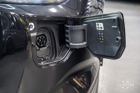 Ford Transit Custom E-Transit Double Cab 320 136PS L2 H1 Limited - N6104