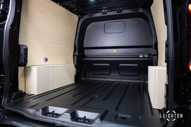 Ford Transit Custom E-Transit Double Cab 320 136PS L2 H1 Limited - N6104