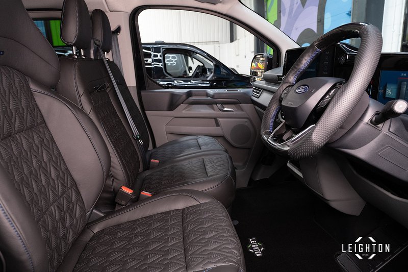 Ford Transit Custom E-Transit Double Cab 320 136PS L2 H1 Limited - N6104