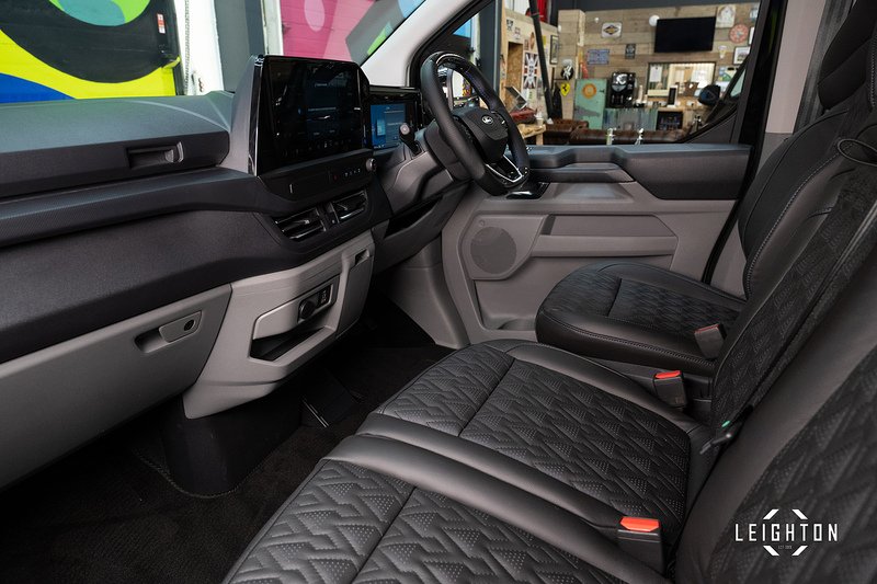 Ford Transit Custom E-Transit Double Cab 320 136PS L2 H1 Limited - N6104