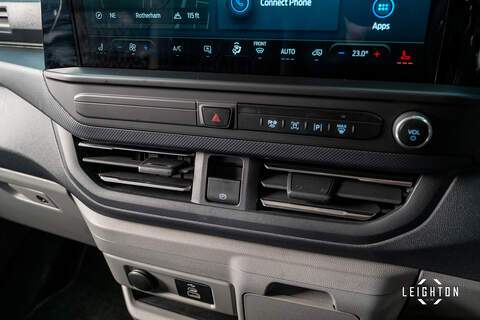 Ford Transit Custom E-Transit Double Cab 320 136PS L2 H1 Limited - N6104