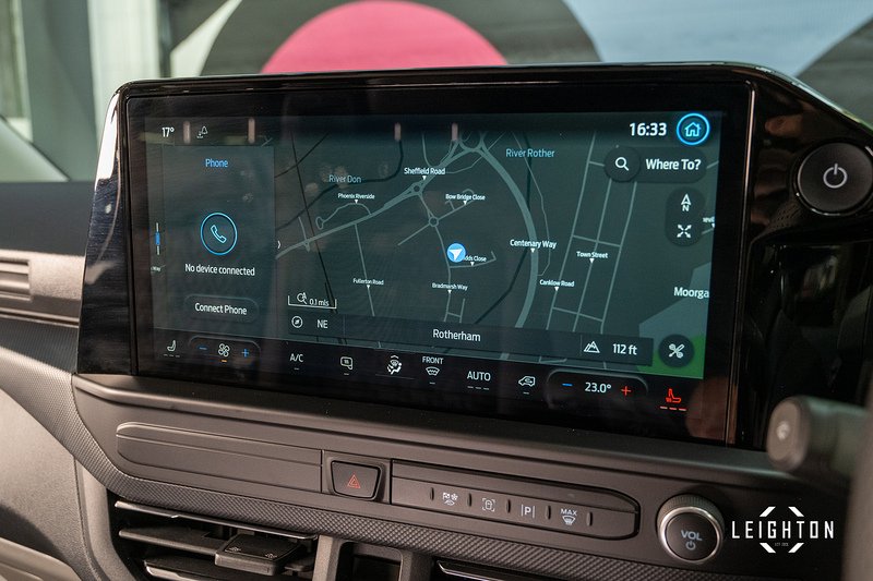 Ford Transit Custom E-Transit Double Cab 320 136PS L2 H1 Limited - N6104