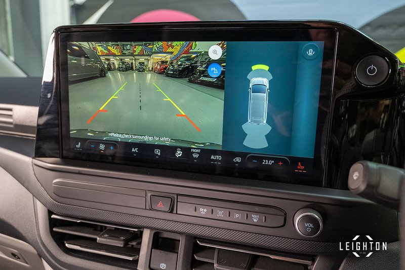 Ford Transit Custom E-Transit Double Cab 320 136PS L2 H1 Limited - N6104