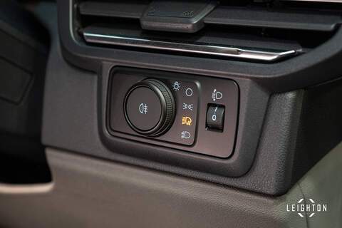 Ford Transit Custom E-Transit Double Cab 320 136PS L2 H1 Limited - N6104