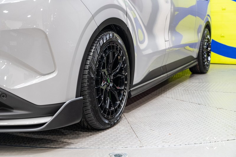 Ford Transit Custom 2.5 320 PHEV 232ps Auto Double Cab L2 H1 - N5222