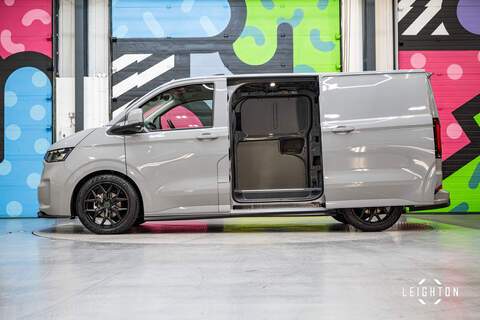 Volkswagen Transporter 2.0 T32 Diesel 150PS Auto 4MOTION Panel Van SWB - N5277