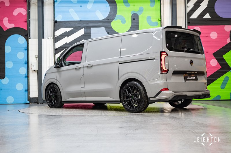 Volkswagen Transporter 2.0 T32 Diesel 150PS Auto 4MOTION Panel Van SWB - N5277