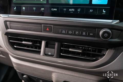 Volkswagen Transporter 2.0 T32 Diesel 150PS Auto 4MOTION Panel Van SWB - N5277