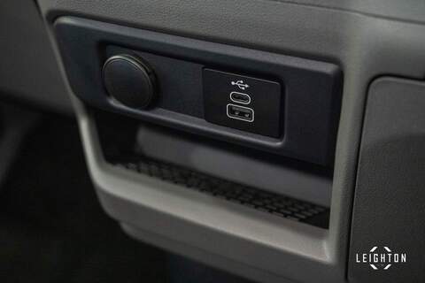 Volkswagen Transporter 2.0 T32 Diesel 150PS Auto 4MOTION Panel Van SWB - N5277