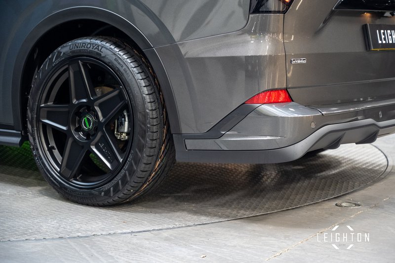 Ford Tourneo Custom 2.5 340 PHEV 232ps Auto 9 Seater L2 H1 - N5458