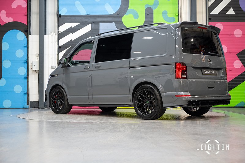 Volkswagen Transporter 2.0 BiTDi T32 Diesel 204ps DSG Kombi SWB - U2988