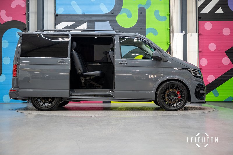 Volkswagen Transporter 2.0 BiTDi T32 Diesel 204ps DSG Kombi SWB - U2988