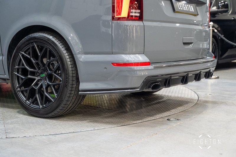 Volkswagen Transporter 2.0 BiTDi T32 Diesel 204ps DSG Kombi SWB - U2988