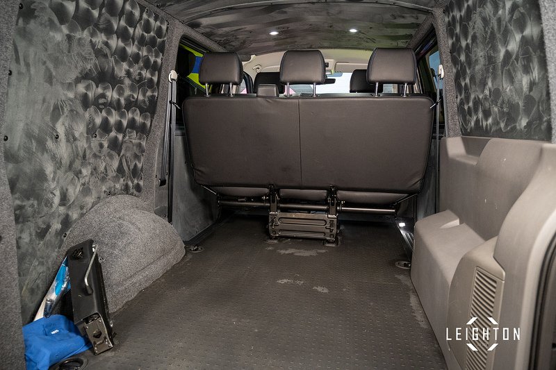 Volkswagen Transporter 2.0 BiTDi T32 Diesel 204ps DSG Kombi SWB - U2988