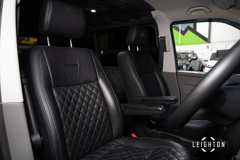 Volkswagen Transporter 2.0 BiTDi T32 Diesel 204ps DSG Kombi SWB - U2988