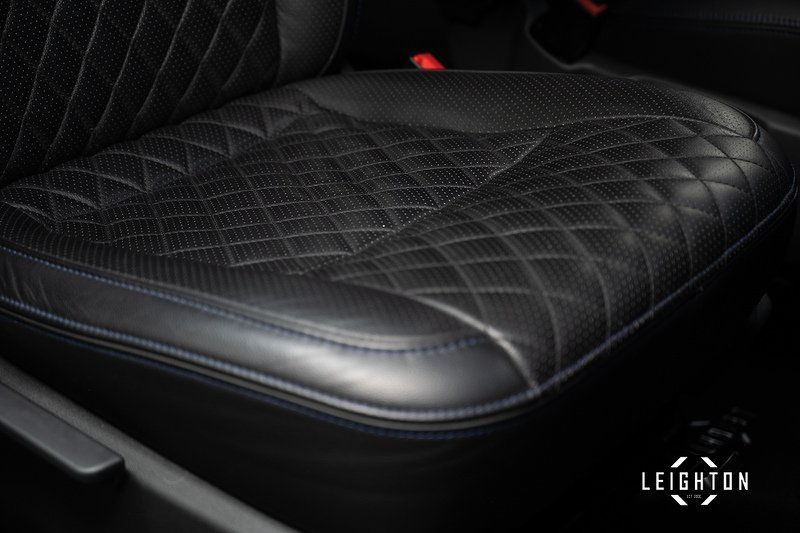 Volkswagen Transporter 2.0 BiTDi T32 Diesel 204ps DSG Kombi SWB - U2988