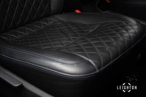 Volkswagen Transporter 2.0 BiTDi T32 Diesel 204ps DSG Kombi SWB - U2988