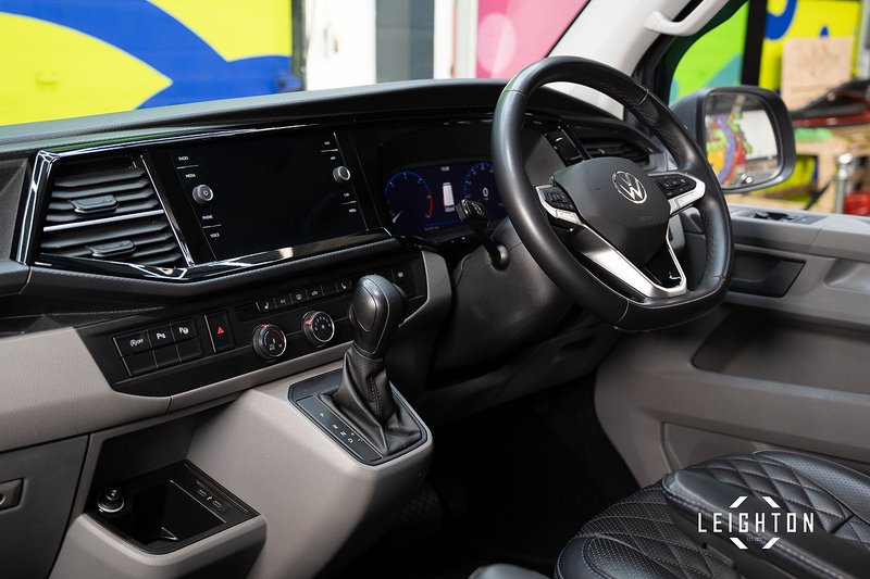 Volkswagen Transporter 2.0 BiTDi T32 Diesel 204ps DSG Kombi SWB - U2988