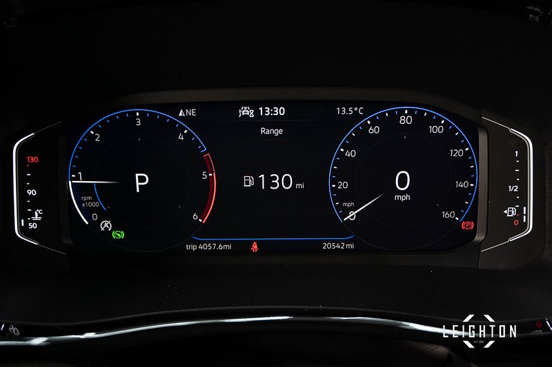 Volkswagen Transporter 2.0 BiTDi T32 Diesel 204ps DSG Kombi SWB - U2988