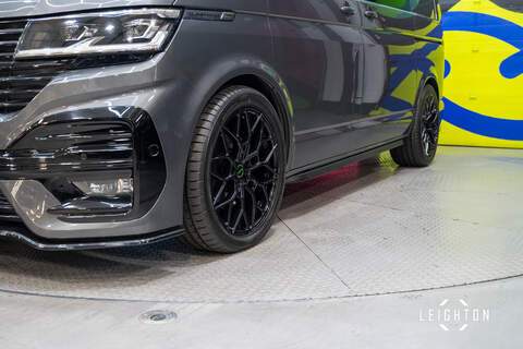 Volkswagen Transporter 2.0 T32 Diesel 150PS DSG Kombi Van SWB - U3382