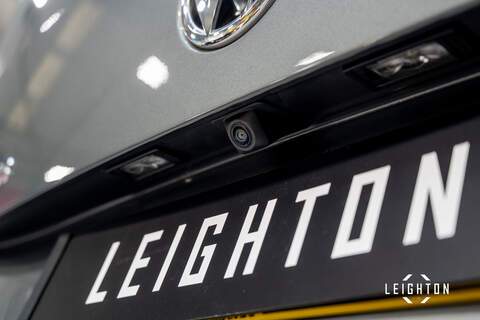 Volkswagen Transporter 2.0 T32 Diesel 150PS DSG Kombi Van SWB - U3382