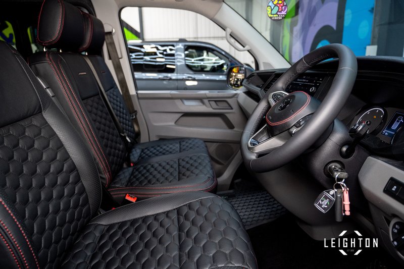 Volkswagen Transporter 2.0 T32 Diesel 150PS DSG Kombi Van SWB - U3382