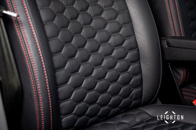 Volkswagen Transporter 2.0 T32 Diesel 150PS DSG Kombi Van SWB - U3382