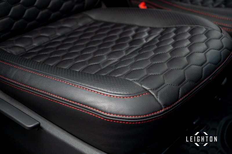 Volkswagen Transporter 2.0 T32 Diesel 150PS DSG Kombi Van SWB - U3382