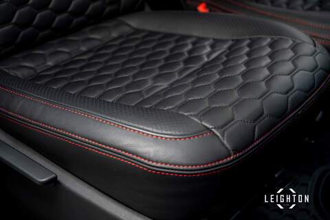 Volkswagen Transporter 2.0 T32 Diesel 150PS DSG Kombi Van SWB - U3382