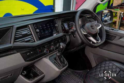 Volkswagen Transporter 2.0 T32 Diesel 150PS DSG Kombi Van SWB - U3382