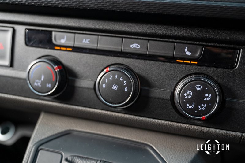 Volkswagen Transporter 2.0 T32 Diesel 150PS DSG Kombi Van SWB - U3382