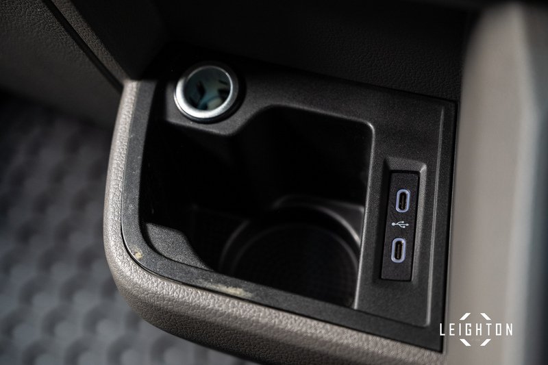 Volkswagen Transporter 2.0 T32 Diesel 150PS DSG Kombi Van SWB - U3382