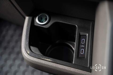 Volkswagen Transporter 2.0 T32 Diesel 150PS DSG Kombi Van SWB - U3382