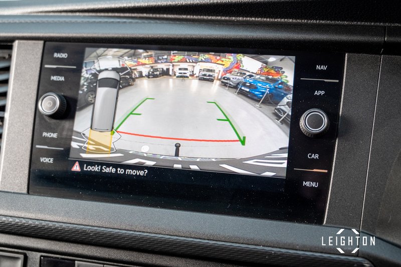 Volkswagen Transporter 2.0 T32 Diesel 150PS DSG Kombi Van SWB - U3382